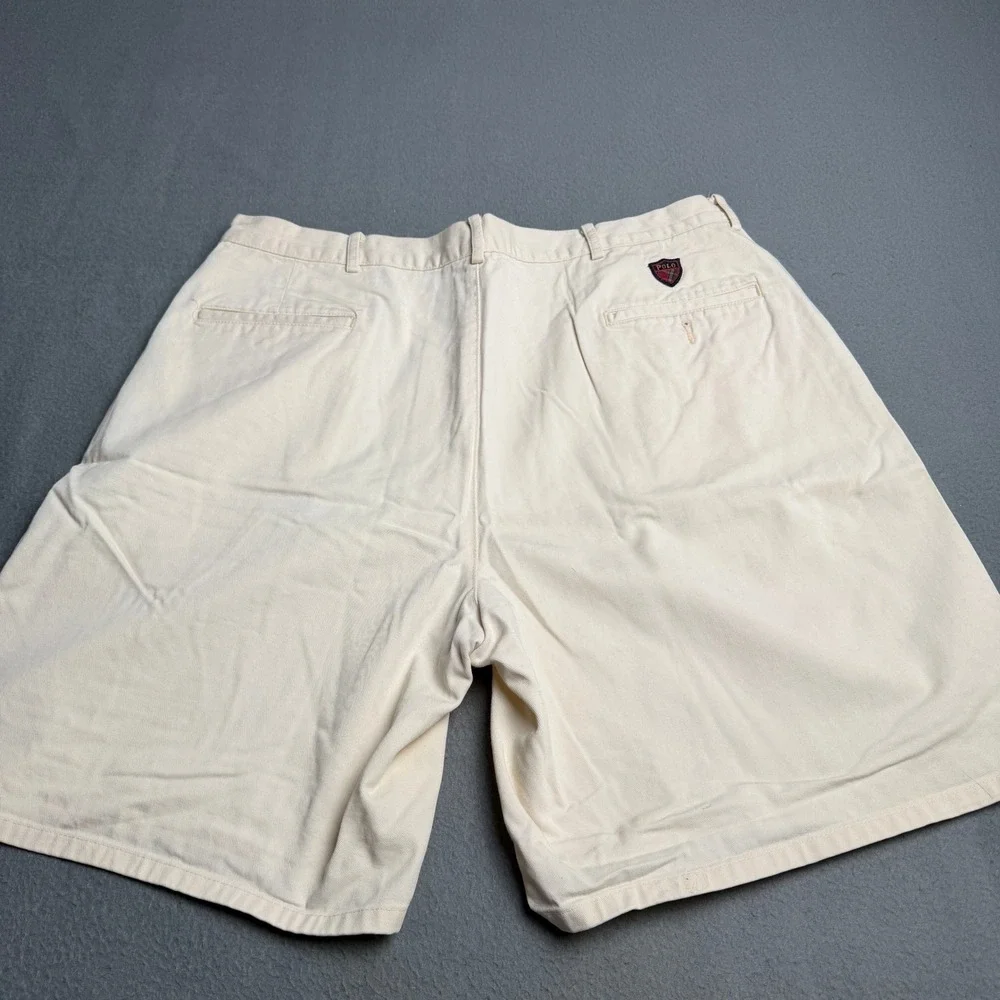 Vintage Polo Ralph Lauren Pleated Chino Shorts Mens 40 Cream Made in USA Crest